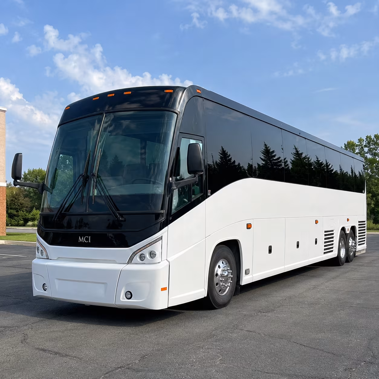 airport shuttle buses from gilroy to sjc sfo and monterey regional