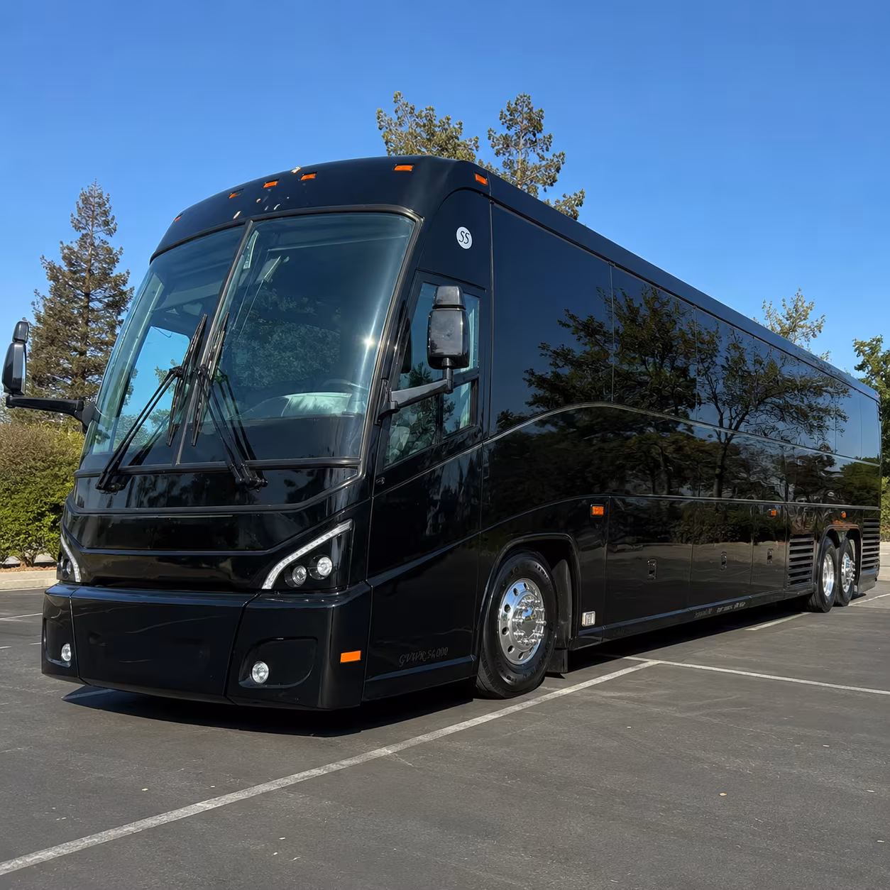 gilroy charter bus hero 3