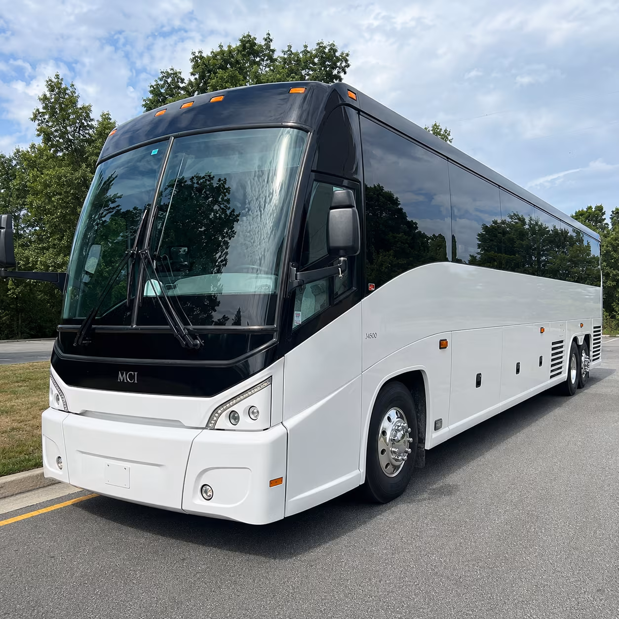 multi day bus rentals to los angeles and las vegas from gilroy